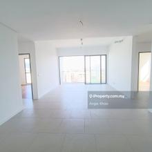 Triuni Residence Corner Unit 1324sqft 2 Car Park Gelugor Seaview