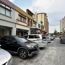 Ground Floor Shoplot For Rent !! 