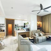 Fully Furnished With 2 Cp Near Gurney Plaza Worth Rent!!