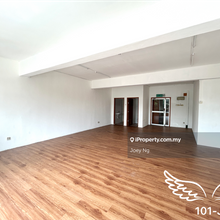 Hot Area Limited Facing Mainroad Batu Nilam Shoplot 1st Floor Good Unt