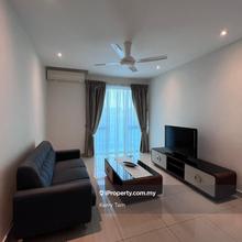 Short drive to LRT station and  Golf course