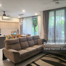 3 Storey Superlink Thistle Grove, Denai Alam for sale