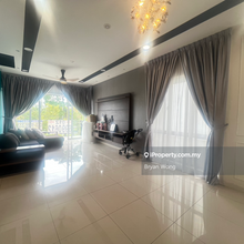 Tropicana Ridgefield Residences Town House corner For Sale