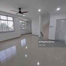 Facing Padang Freehold Townhouse Upper Floor Taman Bukit Cheng Melaka