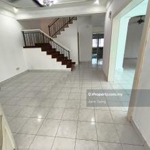 Impian Emas 2 Storey Terrace House Corner Lot For Rent