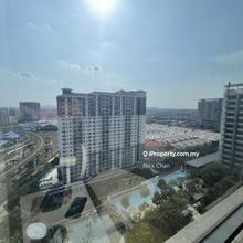 Move in June - Pool view link bridge to LRT station - high floor