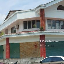 Double storey corner shop in Bandar Kinrara ample parking. 