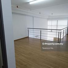Pinnacle duplex soho office available for rent