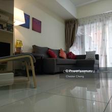 Condo with 4 Car Parks!