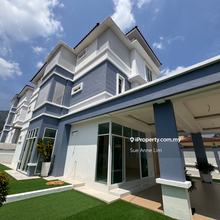 Bungalow in Batu Ferringhi 