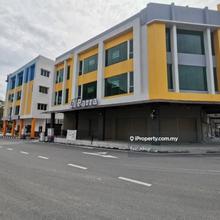 Corner shop for Rent can do office or tuition center