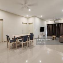 4 Bedrooms New luxury Condominium Kota Laksamana fully furnished