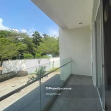 Sunway Challis End Lot Town House For Rent !