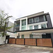 Taman Desa Ros, F.Furnished Bungalow with Karaoke/Pool & Gated Guarded