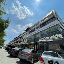 4 storey shoplot, most busiest road, good frontage 