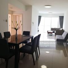 Solaris Dutamas, Solaris Dutamas, Publika, Mont Kiara