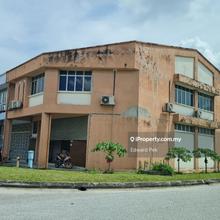 1.5 Sty Terrace Factory Corner for Rent