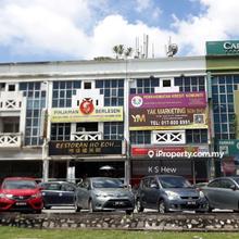Shop-office for Sale,3sty,22x75,facing main road,good buy for own use