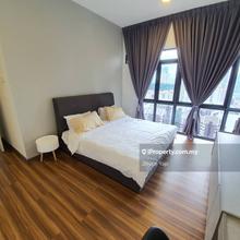High floor city view corner lot for sale good condition