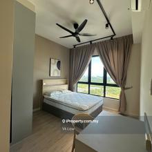 Metacity New Female unit for room rental 