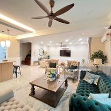 Semi D for sale tastefully renovation