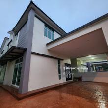 Double Semi-D House