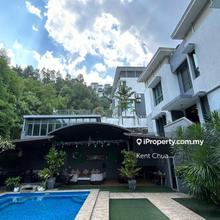 Limited corner unit with swimming pool and huge garden space!