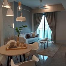 Ooak suite mont kiara 817sf f/furnish sale
