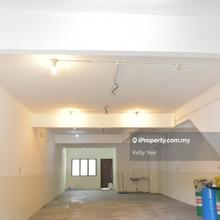Ground Floor Shoplot @ Kota Permai for Rent
