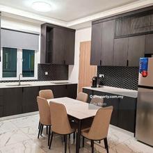 Quaywest Residence Fully Furnished Partly Seaview For Rent @ Queensba