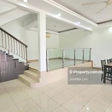 2 storey damansara utama terrace house for rent