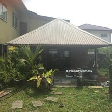 Green Road Bungalow House For Sale