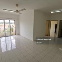 Vista Pinggiran For Sale 2 Car Park Unit Partial Furnish Renovated