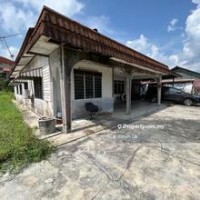 Melaka Machap Baru Kumpung House for Sale limit unit , facing south