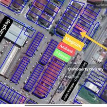 Freehold 2 storey Shop-lot at Langkap township, Facing main road.
