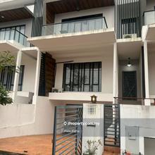 Ipoh South Precinct Triple Storey Fully Furnished House For Sale 