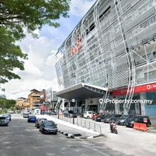 Bandar Utama Ground Floor Shop Facing Mainroad for Rent