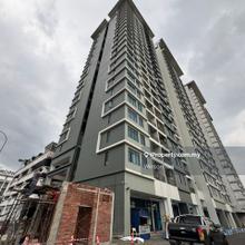 Sky Garden Residence @ Apartment For Sale with Renovated Unit