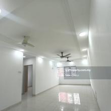 Freehold Low Floor koi Kinrara Suite, Puchong condo