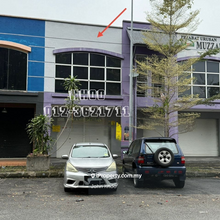 Double storey shop in tmn iks,seksyen 9,bandar baru bangi,selangor
