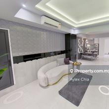Premium Luxury Condominium, Ready to move in, Attractive Package
