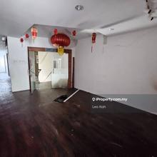First Floor Office Lot Partition Ready Prime Area 22x75 Near Main Road