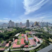 Spacious 4 Bedder Unit with Magnificent City View For Sales!