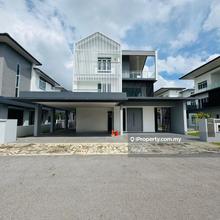 3 Storey Semi-D at La Promenade Precinct Grande for Sale