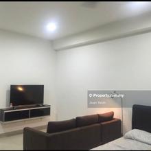 Pleasant and comfortable studio unit is looking for tenant