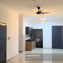 Limited 500k Hermington Unit 1075sf Corner Lot For sale