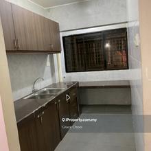 Saujana Apartment, Damansara Damai For Sale