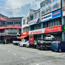 3 Storey Shop For Sale @ Puchong Permai