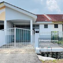 Rumah Cantik. Single Storey Taman Politeknik. Port Dickson