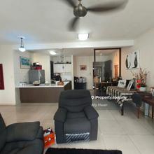 Low floor well kept unit for Sale with 3 car park bays.